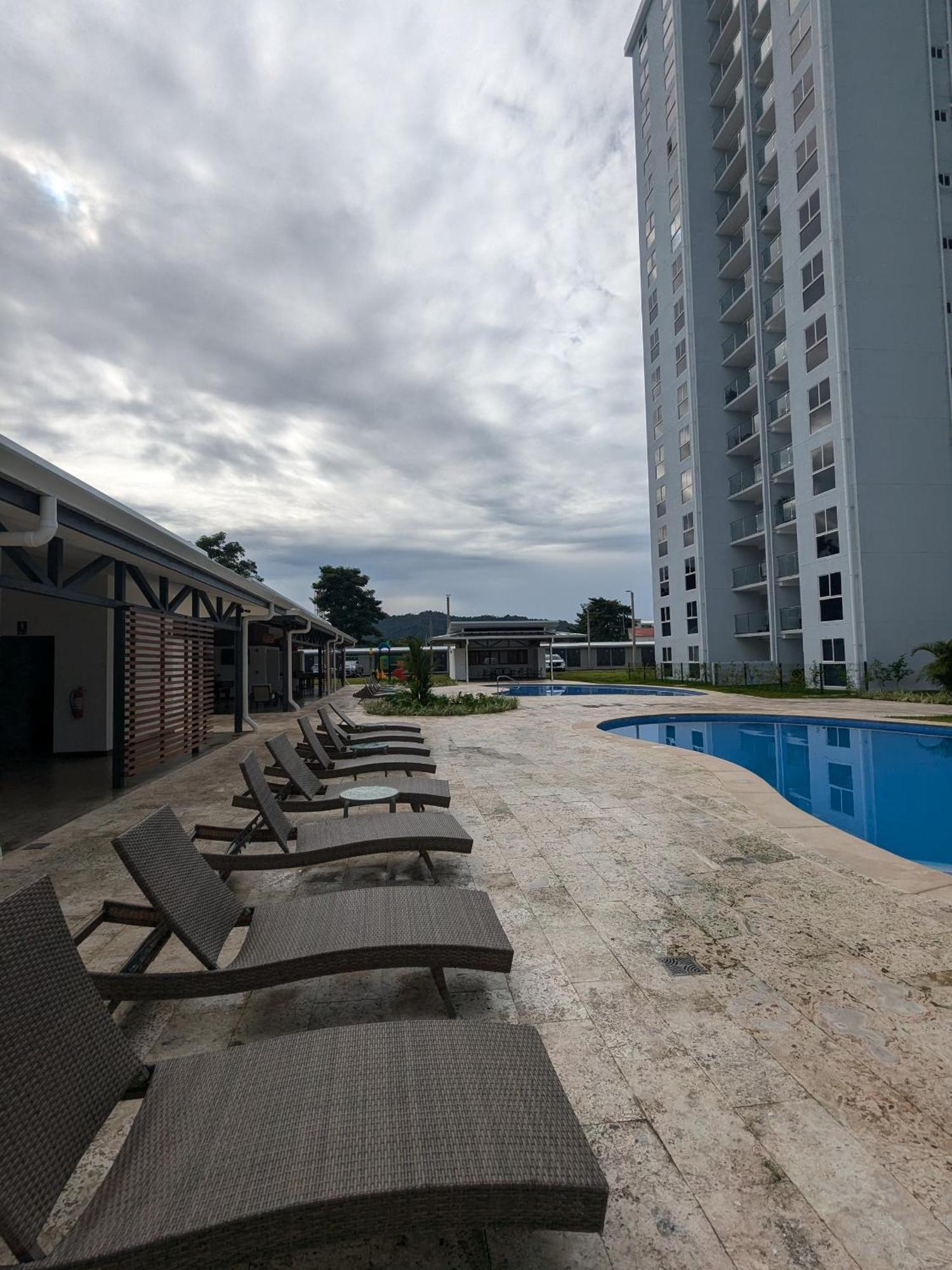 Jaco Beach, Viva Jaco, Ac, Hot Water, 3 Pools, Bbq, Rancho, Office, Gym 아파트 외부 사진